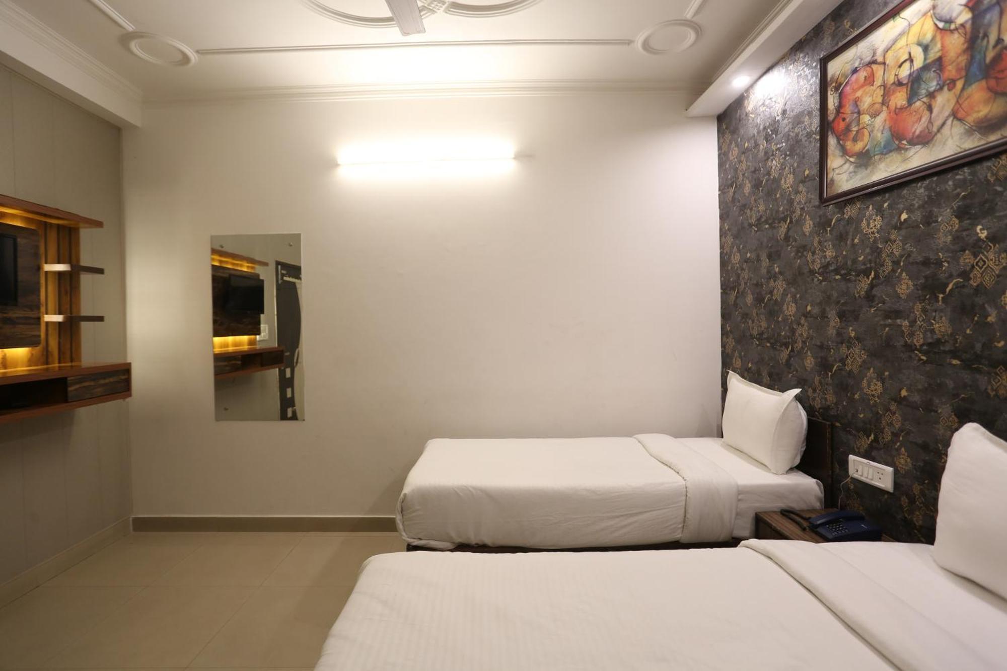 ניו דלהי Backpackers - Ink Hotels Delhi Airport By Ss Group מראה חיצוני תמונה