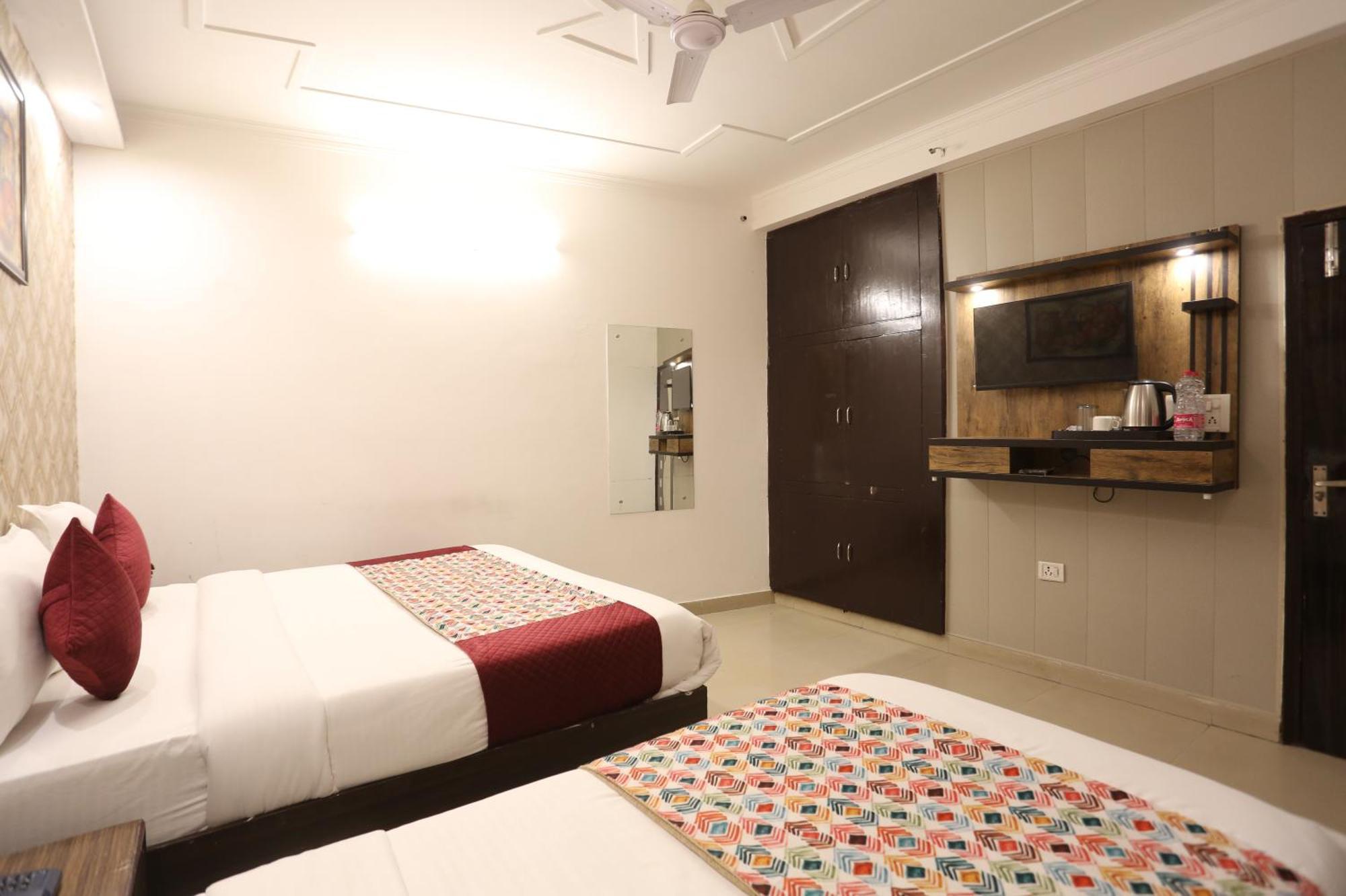 ניו דלהי Backpackers - Ink Hotels Delhi Airport By Ss Group מראה חיצוני תמונה