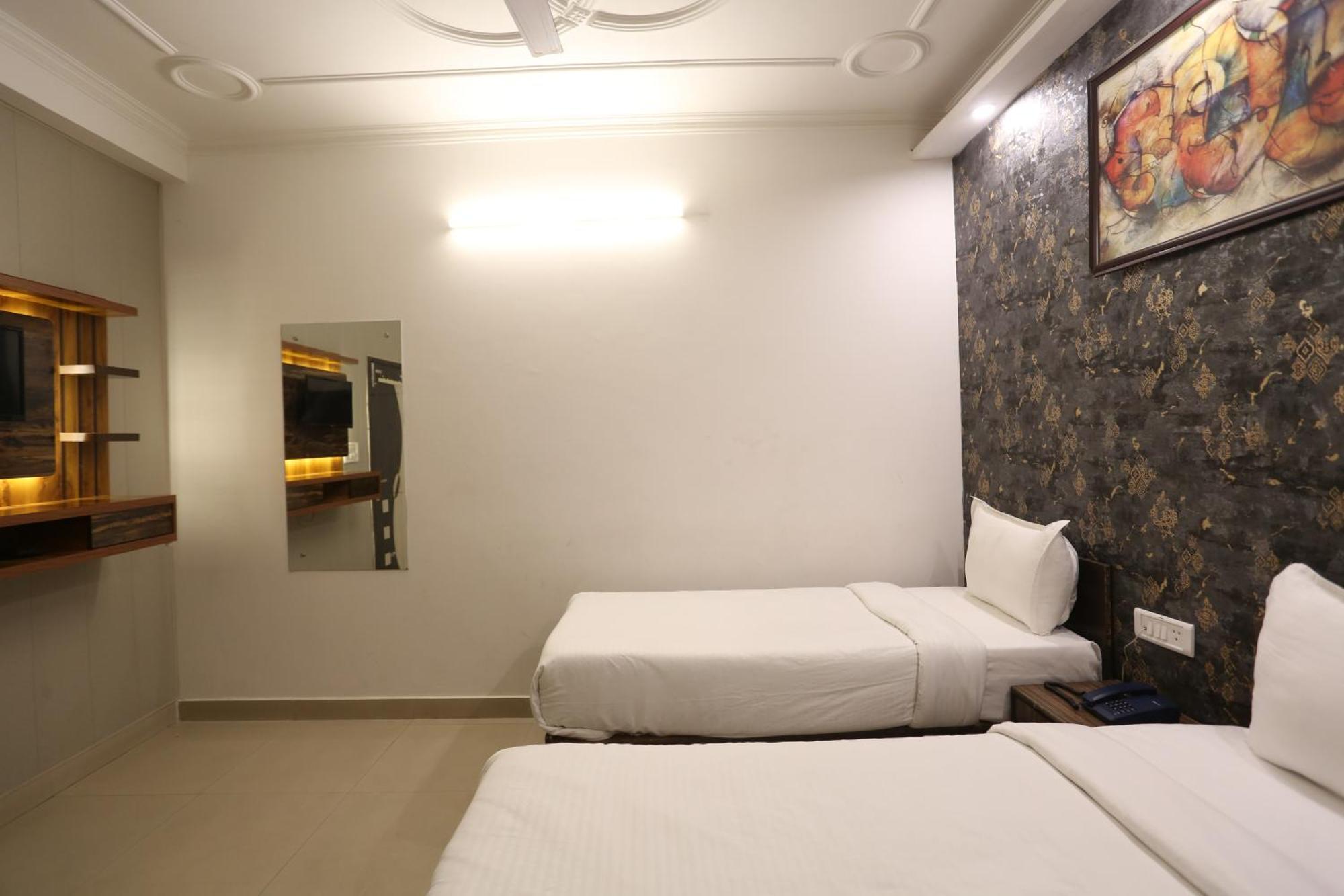 ניו דלהי Backpackers - Ink Hotels Delhi Airport By Ss Group מראה חיצוני תמונה