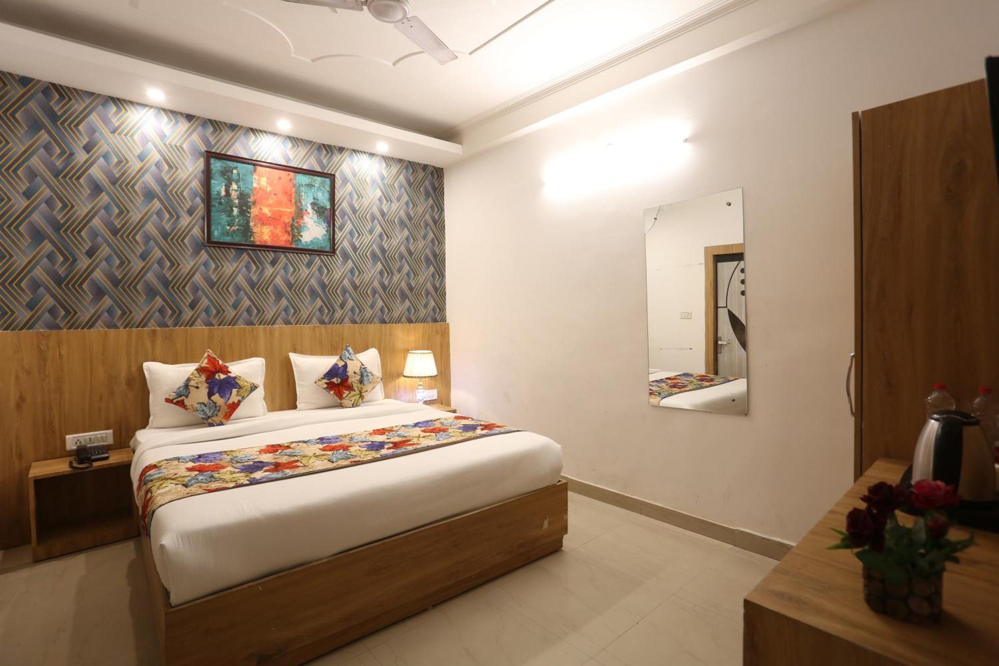 ניו דלהי Backpackers - Ink Hotels Delhi Airport By Ss Group מראה חיצוני תמונה