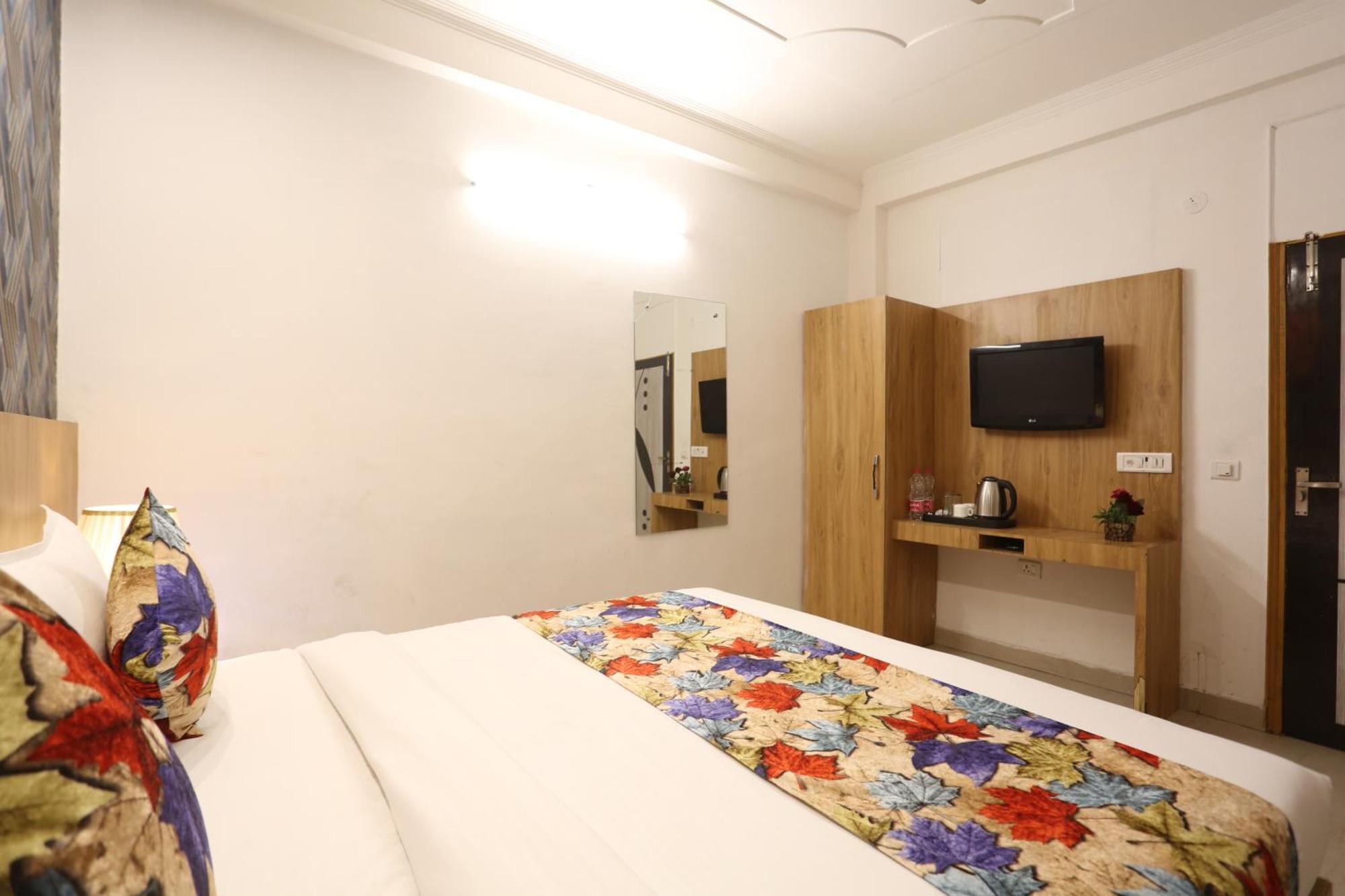 ניו דלהי Backpackers - Ink Hotels Delhi Airport By Ss Group מראה חיצוני תמונה