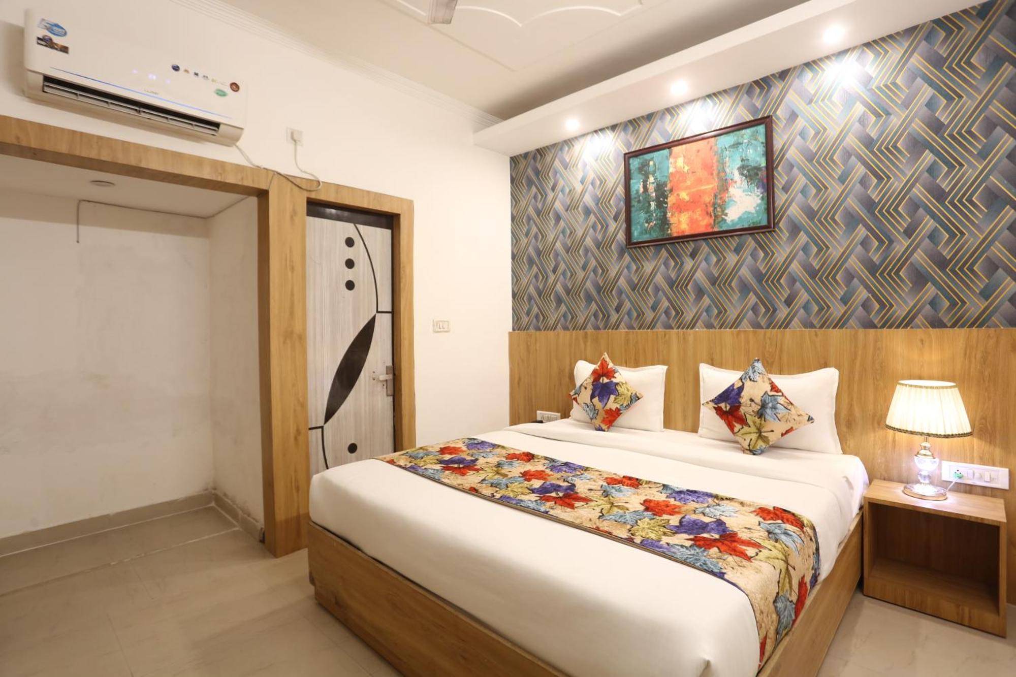 ניו דלהי Backpackers - Ink Hotels Delhi Airport By Ss Group מראה חיצוני תמונה