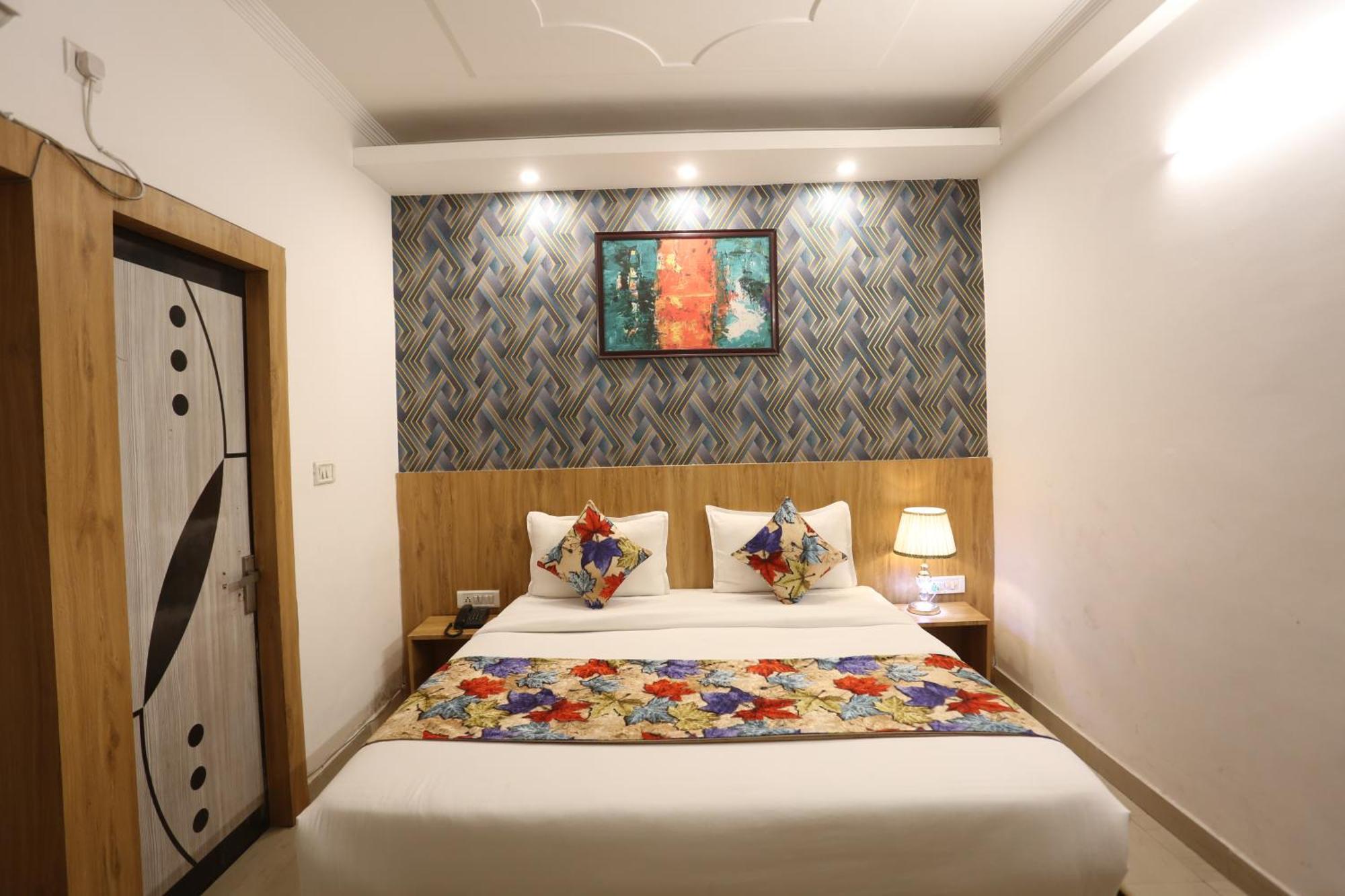 ניו דלהי Backpackers - Ink Hotels Delhi Airport By Ss Group מראה חיצוני תמונה