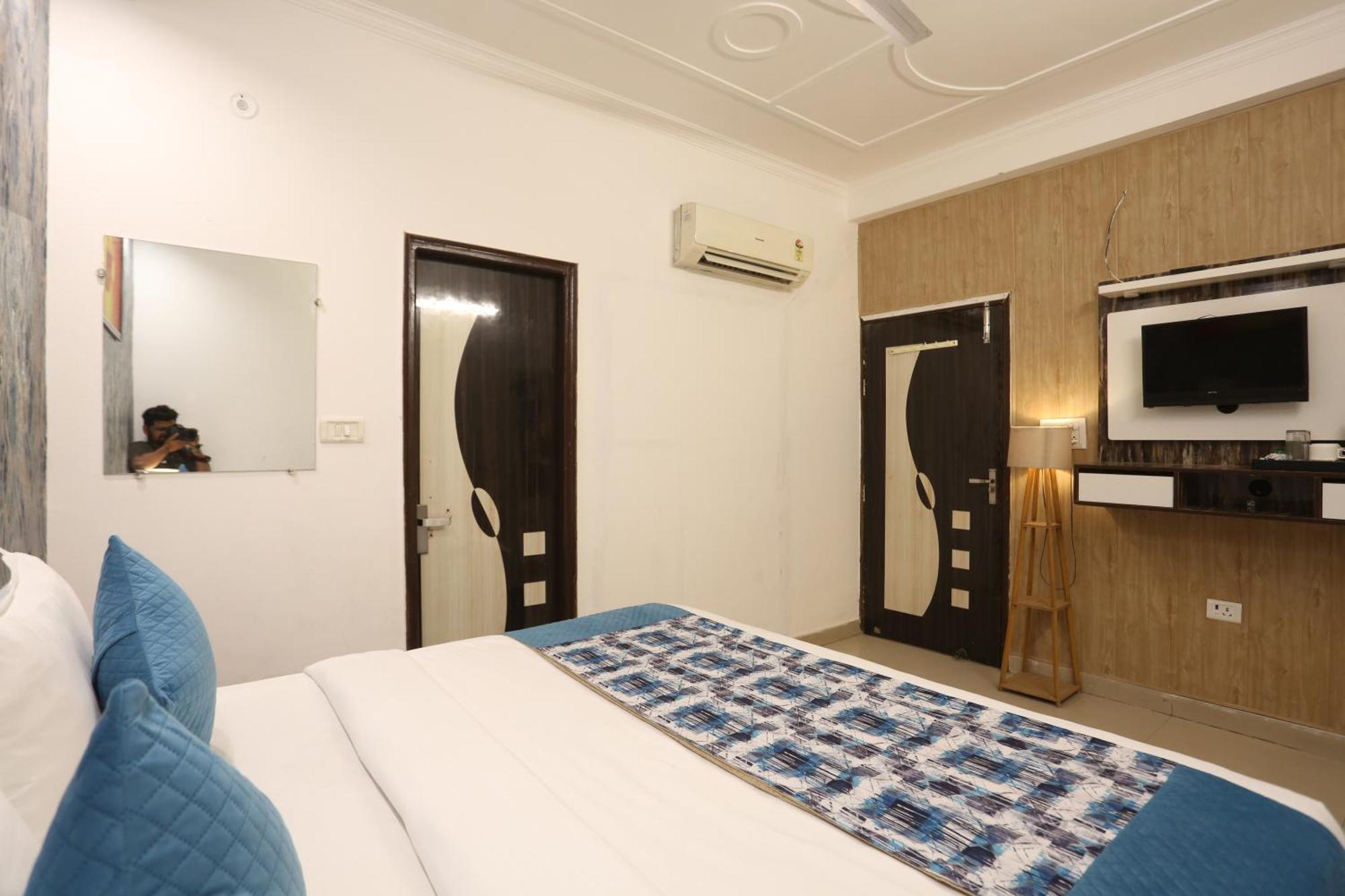 ניו דלהי Backpackers - Ink Hotels Delhi Airport By Ss Group מראה חיצוני תמונה